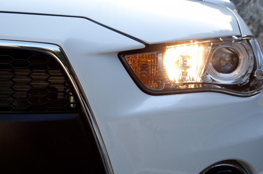  Mitsubishi Outlander GT 2010 года  (фото 72 из 91)